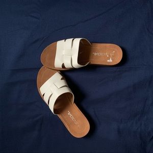 Women’s Sandals